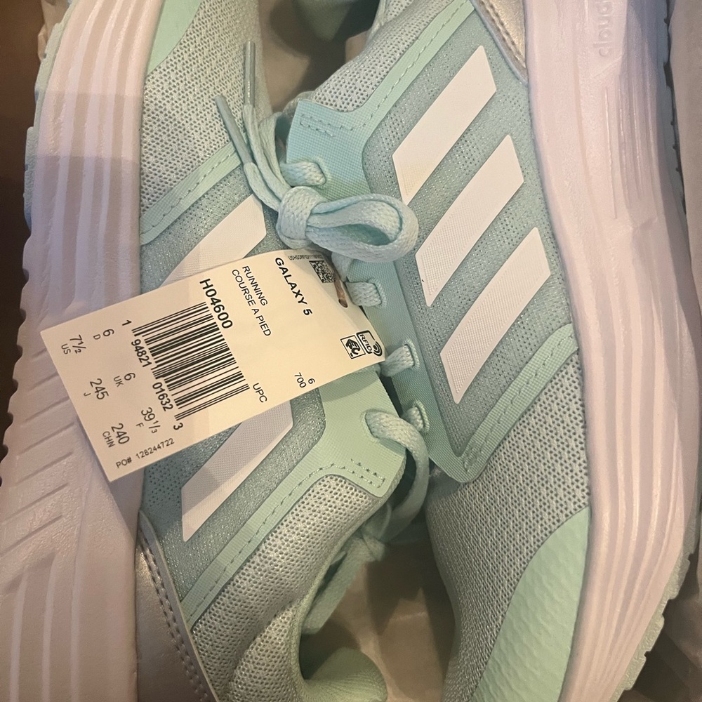 Galaxy 5 Adidas womens sneaker